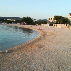 Rogoznica,uvala Lozica,samostojeca apartmanska kuca.