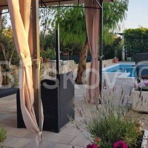 Rogoznica,uvala Lozica,samostojeca apartmanska kuca.