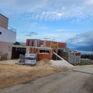 ROVANJSKA -ATRAKTIVNA VILLA U IZGRADNJI, 100 m OD MORA