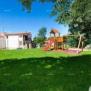 ROVINJ (okolice) - Autentična kamena kuća s bazenom za prodaju