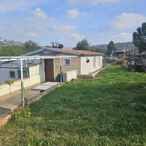 Rovinj – prizemnica s bazenom i velikom parcelom (68 m²)