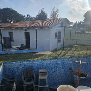 Rovinj – prizemnica s bazenom i velikom parcelom (68 m²)