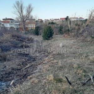 RTINA - RAŽANAC  GRAĐEVINSKO ZEMLJIŠTE NA SAMOM MORU - PRILIKA!