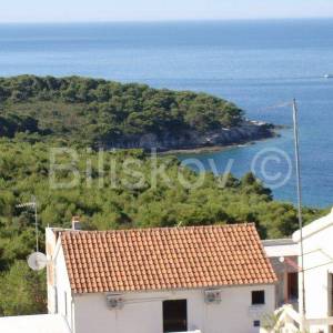 Rukavac, Vis- kuća sa 7 apartmana