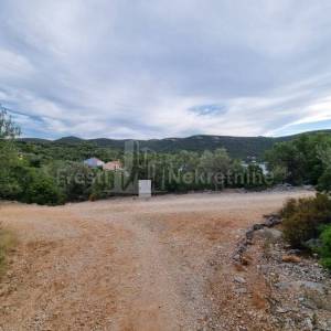 SALI -LUKA- GRAĐEVINSKO ZEMLJIŠTE 80 m OD MORA!