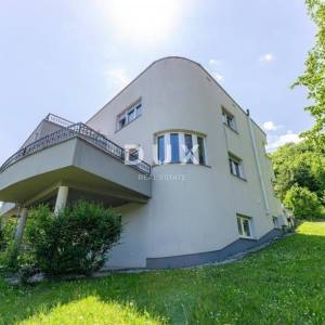 SAMOBOR, VRHOVČAK - Obiteljska kuća na mirnoj lokaciji