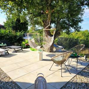 Samostojeća kuća s bazenom – okolica grada Krka!