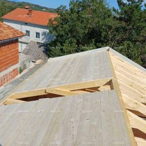 Samostojeća kuća u izgradnji – Tinjan