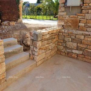 Samostojeća kuća u izgradnji – Tinjan