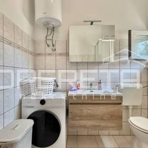 Samostojeća kuća u prvom redu do mora, Posedarje 