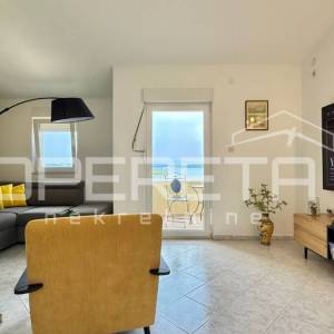 Samostojeća kuća u prvom redu do mora, Posedarje 