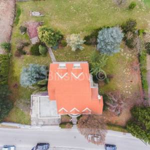 Samostojeća obiteljska kuća na dominantnoj parceli 4.359m2