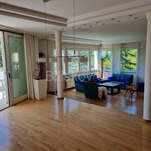 Samostojeća obiteljska kuća na dominantnoj parceli 4.359m2