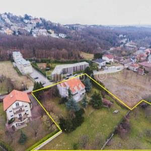 Samostojeća obiteljska kuća na dominantnoj parceli 4.359m2