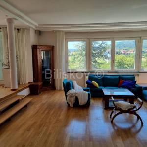 Samostojeća obiteljska kuća na dominantnoj parceli 4.359m2