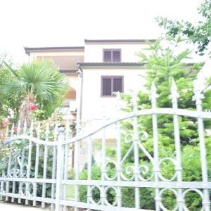 Samostojeća u blizini plaže!  Banjole.