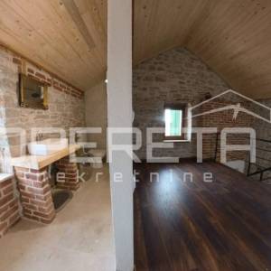 Šarmantna kamena kuća u Grohotama, Šolta