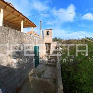 Šarmantna kamena kuća u Grohotama, Šolta