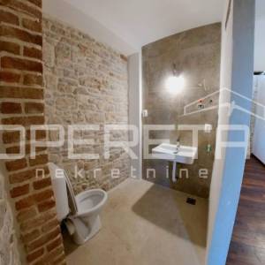 Šarmantna kamena kuća u Grohotama, Šolta