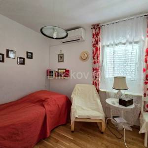 Šarmantna kuća 30m od mora, Okrug Gornji, prodaja