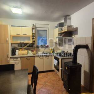 Saršoni, 51.42m2, 2s+db, lođa