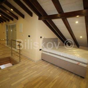 Seget Donji, kuća sa 3 stana, 427m2, prodaja