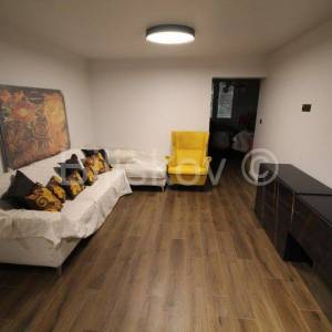 Seget Donji, kuća sa 3 stana, 427m2, prodaja