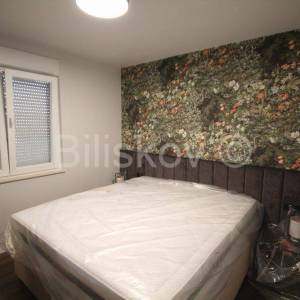 Seget Donji, kuća sa 3 stana, 427m2, prodaja