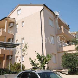 Seget Donji, kuća sa 3 stana, 427m2, prodaja