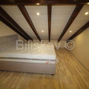 Seget Donji, kuća sa 3 stana, 427m2, prodaja