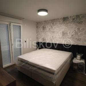 Seget Donji, kuća sa 3 stana, 427m2, prodaja