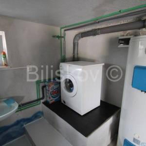 Seget, Seget Vranjica, apartmanska kuća sa 6 apartmana.