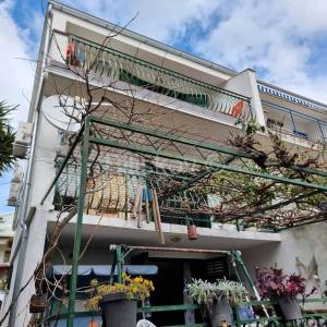 Seget Vranjica, dvojna kuća s 3 stana, prodaja