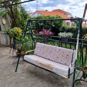 Seget Vranjica, dvojna kuća s 3 stana, prodaja