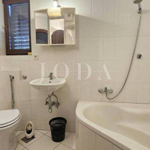 Selce kuća u strogom centru