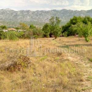 SELINE-STARIGRAD- GRAĐEVINSKO ZEMLJIŠTE 1531m2