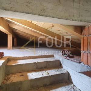 Senj, projekt kuće sa 6 stambenih jedinica i 6 garaža