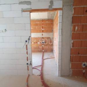 Senj, projekt kuće sa 6 stambenih jedinica i 6 garaža