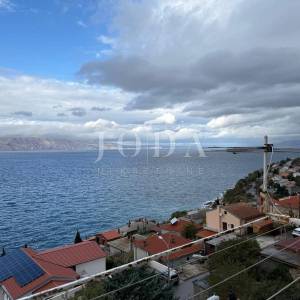 Senj - stan s otvorenim pogledom na more, blizu centra