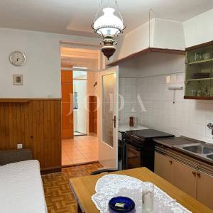 Senj - stan s otvorenim pogledom na more, blizu centra