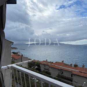 Senj - stan s otvorenim pogledom na more, blizu centra