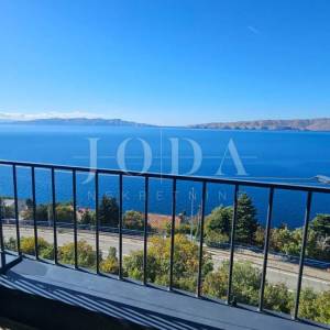 Senj stan s predivnim pogledom na more