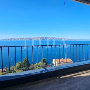 Senj stan s predivnim pogledom na more