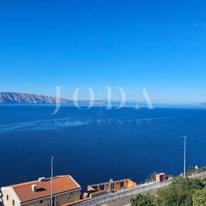 Senj stan s predivnim pogledom na more