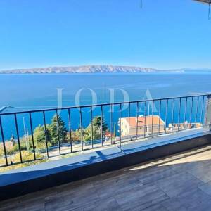 Senj stan s predivnim pogledom na more