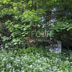 Senj - zaleđe, Crni Kal, zemljište s ruševinom