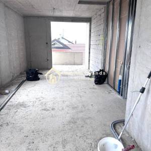 Sesvete,3-S(S2)96m2 u visokom prizemlju s vrtom,liftom,parkingom 