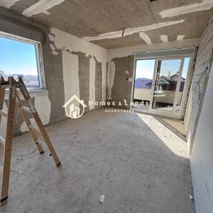 Sesvete,3-S(S2)96m2 u visokom prizemlju s vrtom,liftom,parkingom 