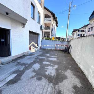 Sesvete,opremljen restoran i skladište cca 300m2 s 10 parkinga+garaža 