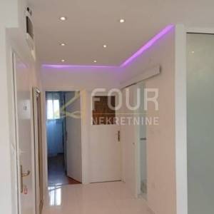 Šibenik, 2s+db, 62m2, pogled na more